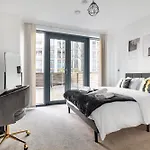 Modern Flat In Zone 1 London