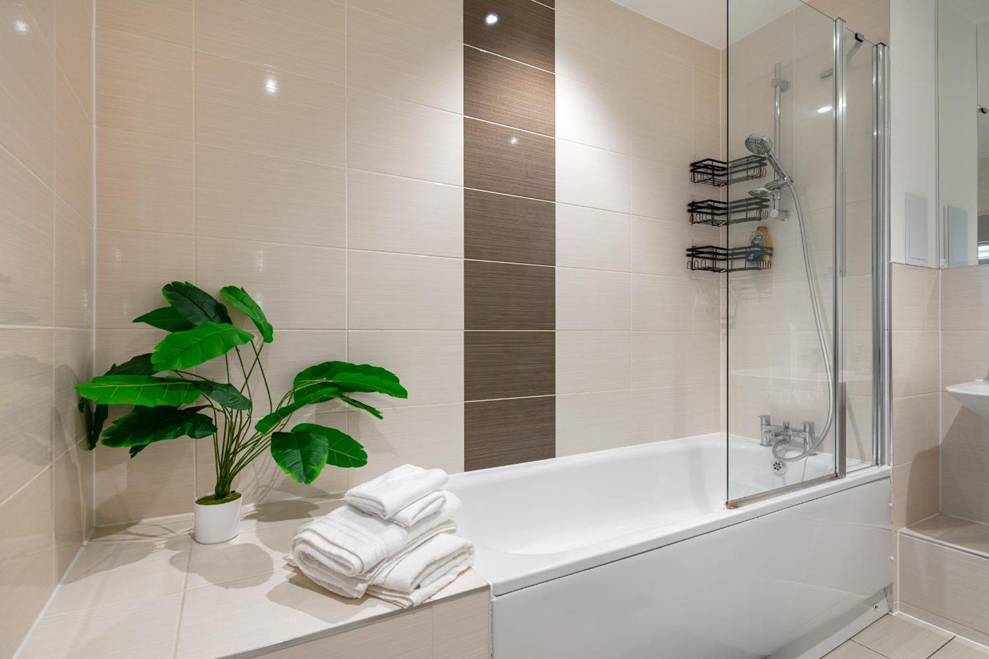 Modern Flat In Zone 1 *